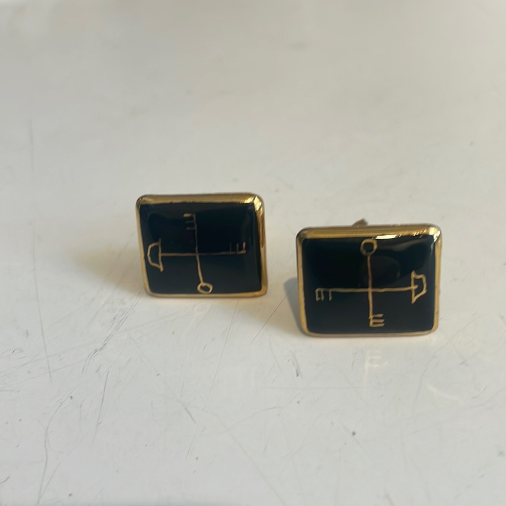 men’s cuff links